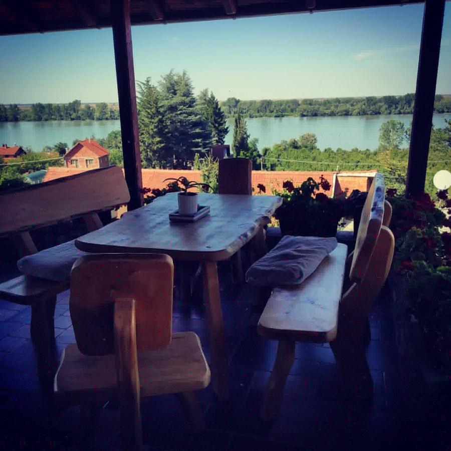 Hostelche Guest House Smederevo Esterno foto