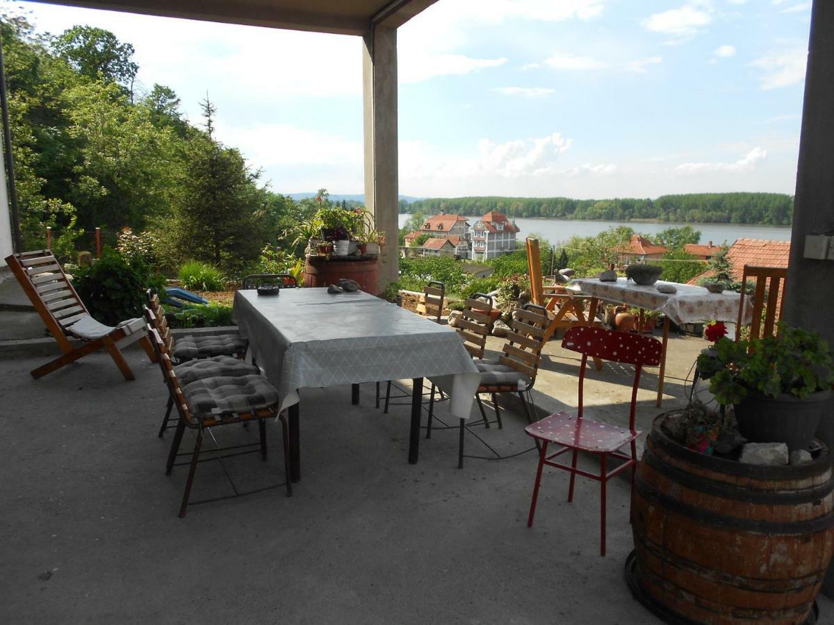 Hostelche Guest House Smederevo Esterno foto